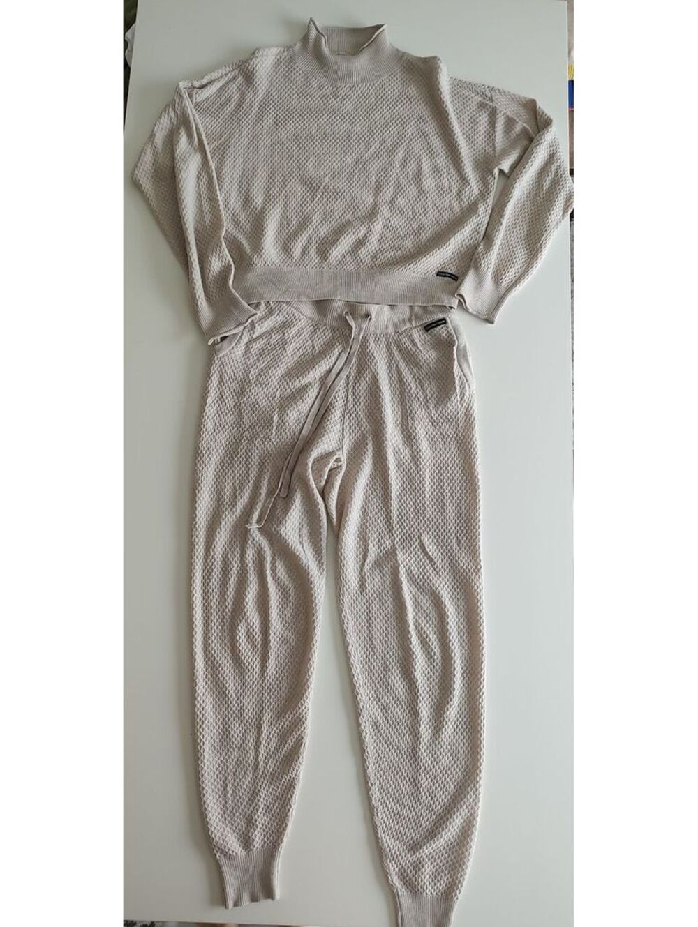 Calvin Klein Jeans Women's Beige Knit Sweater and Jogger Pants Set, Size Small